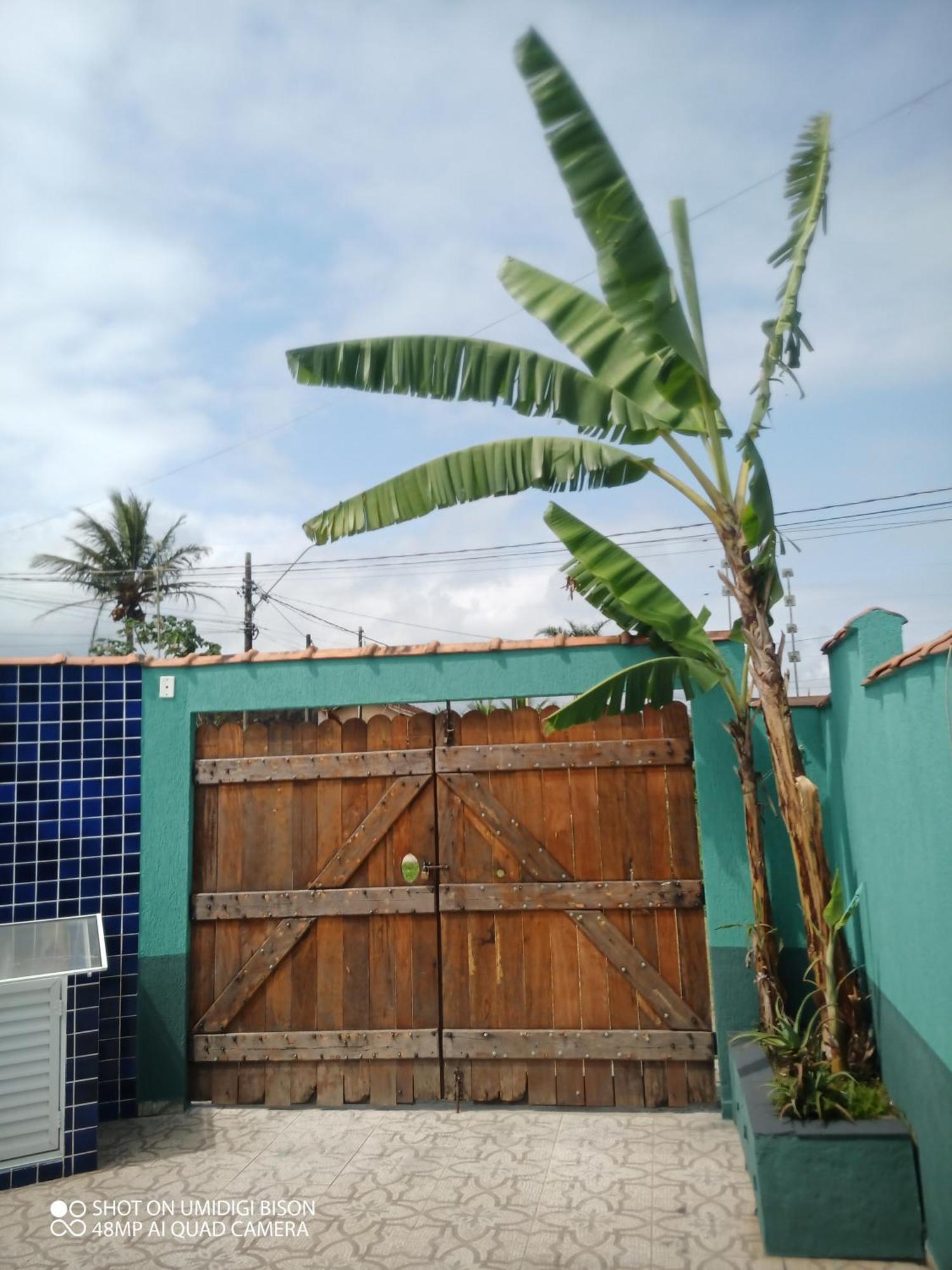 Casa Com Piscina , Churrasqueira, Wi-Fi, Em Rua De Areia A 1Km Da Praia, Bairro Sussegado, Proibido Uso De Som Extremamente Alto Ideal Para Descansar Itanhaém 外观 照片